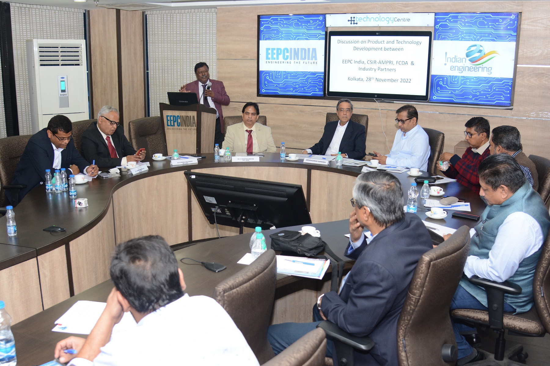 Discussion on Product and Technology Development between CSIR- AMPRI, Bhopal; EEPC India and Industry Partners (orderly Left to right).
