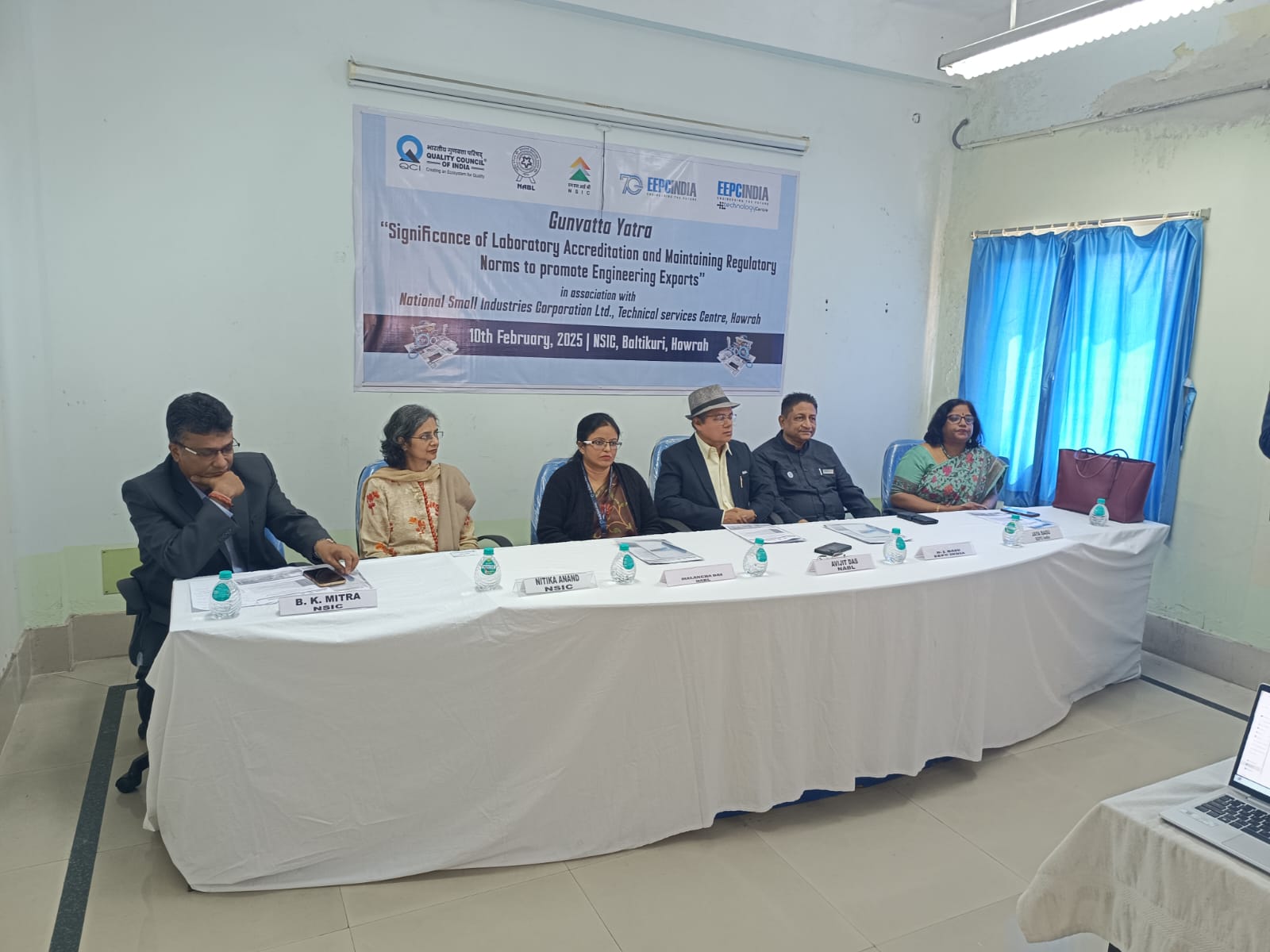 Dignitaries on the dais (from left)- Mr B K Mitra, Deputy General Manager, National Small Industries Corporation Ltd. (NSIC); Ms Nitika Anand, General Manager, NSIC; Ms Malancha Das, Deputy Director, National Accreditation Board for Testing and Calibration Laboratories (NABL); Mr Avijit Das, Ex-Senior Director, NABL; Mr D J Basu, Director (P&A), EEPC India and Ms Jaya Basu, Regional Director (ER), EEPC India.