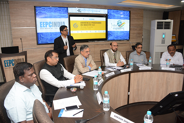 Mr Purnendu Sinha, FIE, Tata Sons Group Technology & Innovation Office addressing the participants