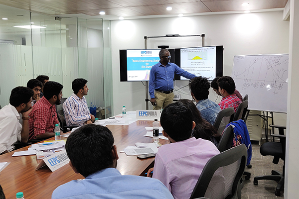 Mr. D. Karthikeyan, Assistant Head, EEPC India Technology Centre, Bengaluru delivering presentation at the session on 