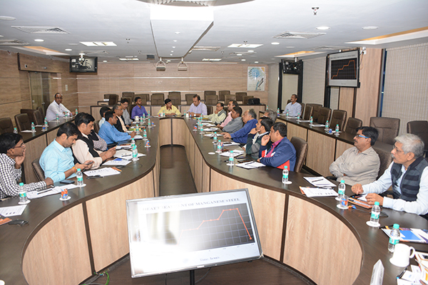 EEPC India Technology Centre Kolkata jointly with CSIR- NML held a session on `New Processes for Foundry` by Dr Anjan Pradhan, Scientist, CSIR-NML. Mr Ravi Sehgal, Chairman, EEPC India; Mr Adhip Mitra, Additional Executive Director & Secretary, EEPC India; Mr Bhaskar Sarkar, Advisor, EEPC India Technology Centre; Ms. Anima Pandey, Regional Director (ER) & Director (Membership) and Mr D J Basu, Sr. Joint Director (P&A) are present.